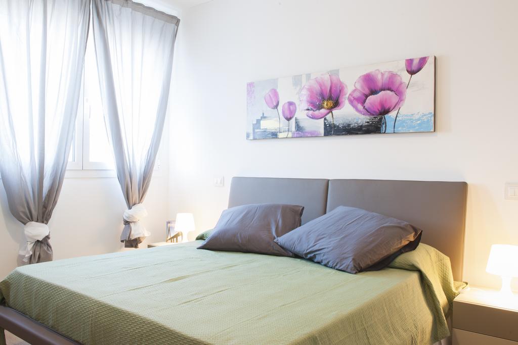Santa Sofia Apartments بادوفا الغرفة الصورة